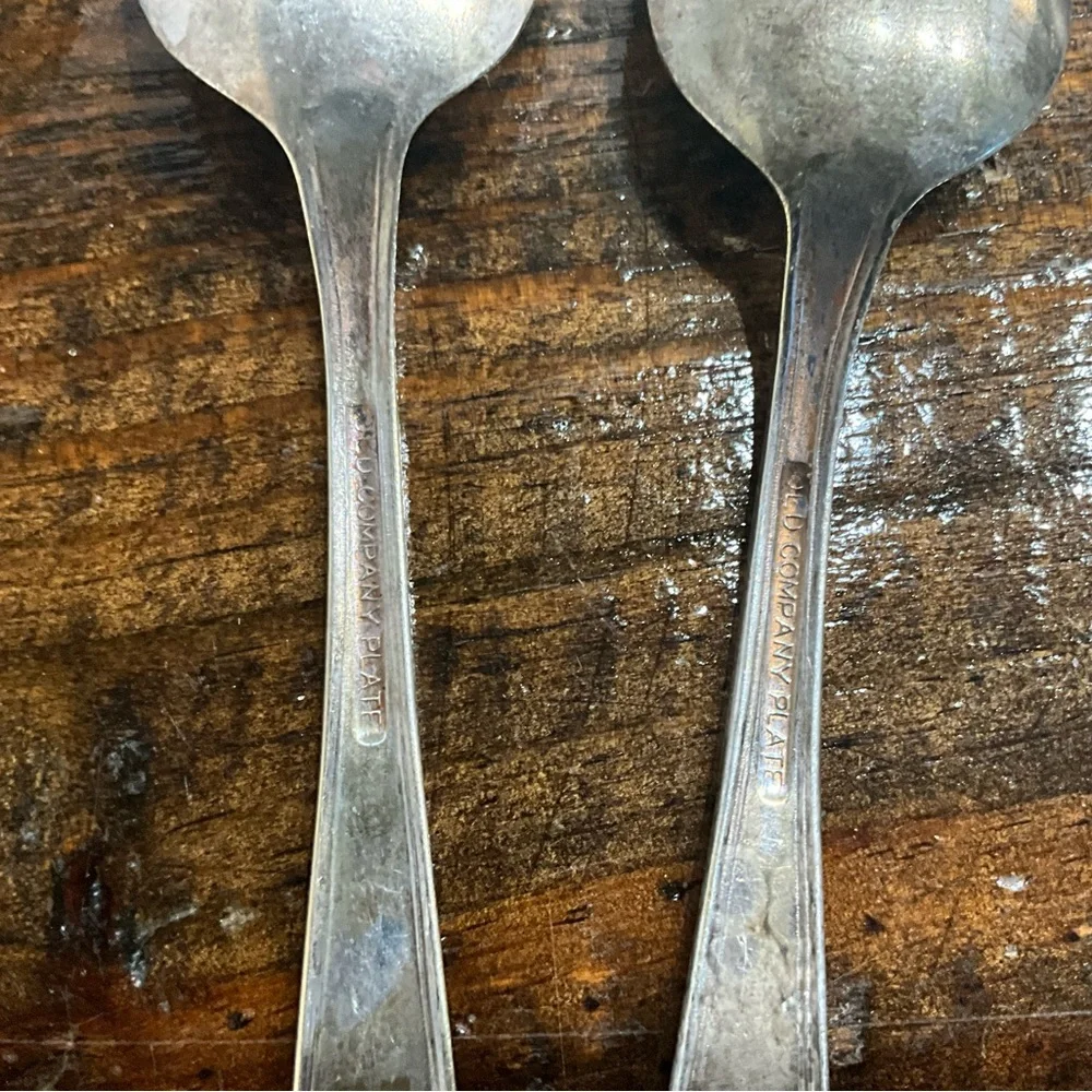 Vintage Lot of 5 Old Company Plate Spoons 3 Tablespoons 2 Teaspoons